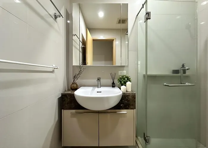 Roomy Modern 2br - Ultra Fast Wifi - Bts Phrom Phong * Bangkok