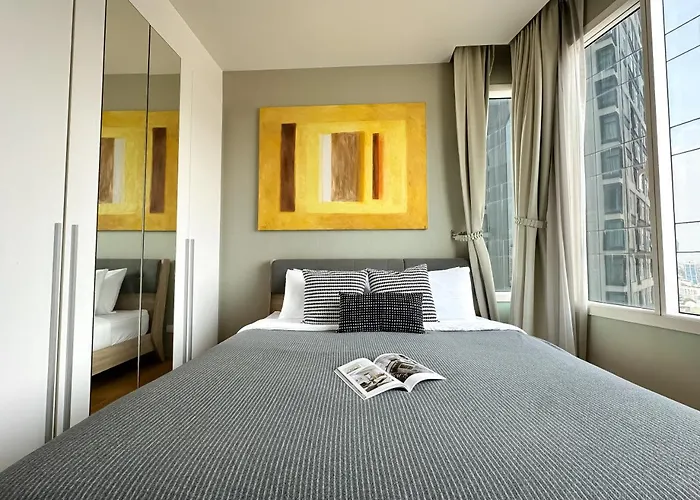 Roomy Modern 2br - Ultra Fast Wifi - Bts Phrom Phong * Bangkok